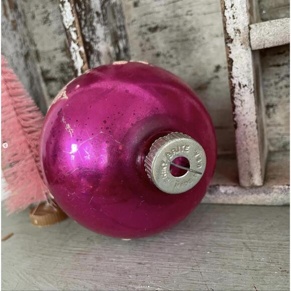 Vintage Pink Shiny Brite Glass Ornament Stencil Winter Church Valentine Jumbo - Picture 4 of 4